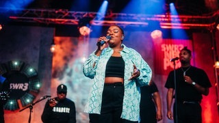 Hamzaa rockt die Unplugged-Bühne