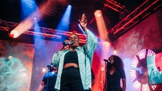 Hamzaa rockt die Unplugged-Bühne