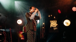 Niko Neithardt (Foto: SWR, New Pop 2021: Das was das Konzert von Wrabel im Kurgarten.) Niko Neithardt