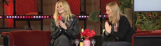 Dylan und Sabrina beten beim SWR3 New Pop Festival 2024 den Liebesgott an