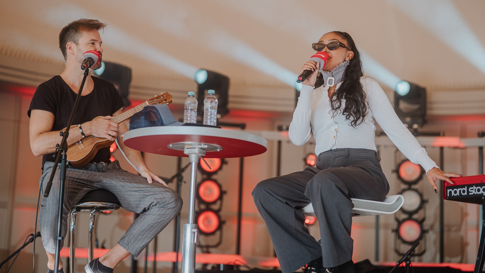Foto: SWR, Ronny Zimmermann Joy Crookes im Startalk beim SWR3 New Pop Festival (Foto: SWR, Ronny Zimmermann)