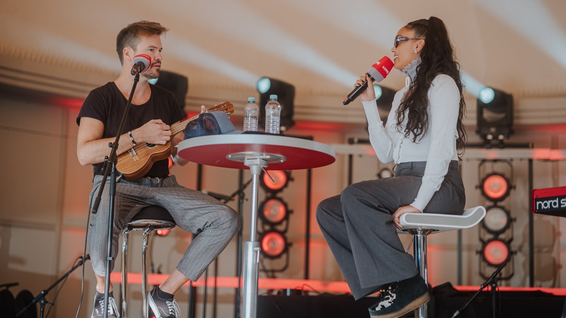Foto: SWR, Ronny Zimmermann Joy Crookes im Startalk beim SWR3 New Pop Festival (Foto: SWR, Ronny Zimmermann)