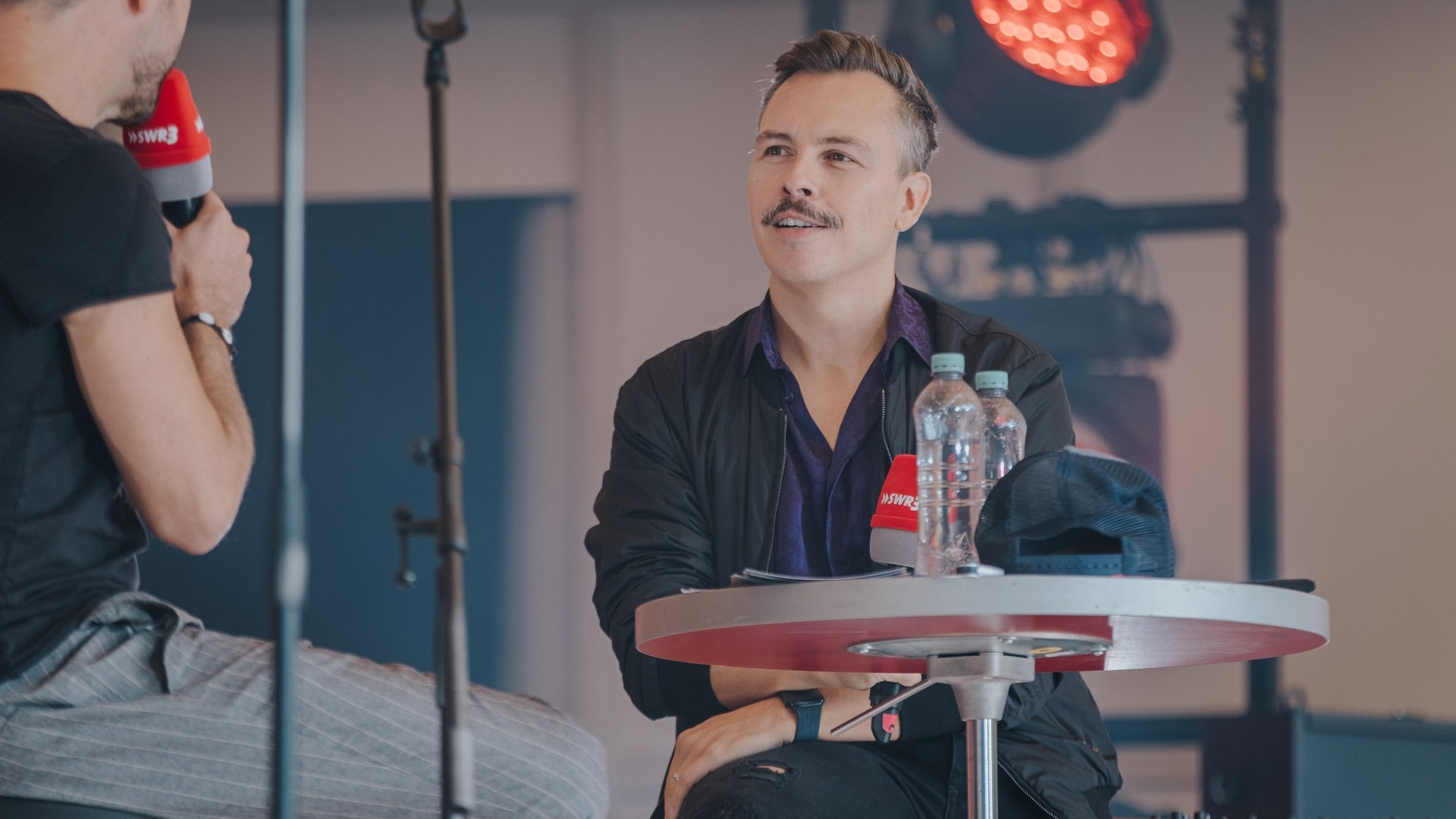Foto: SWR, Ronny Zimmermann Purple Disco Machine im Startalk beim SWr3 New Pop Festival 2022 (Foto: SWR, Ronny Zimmermann)
