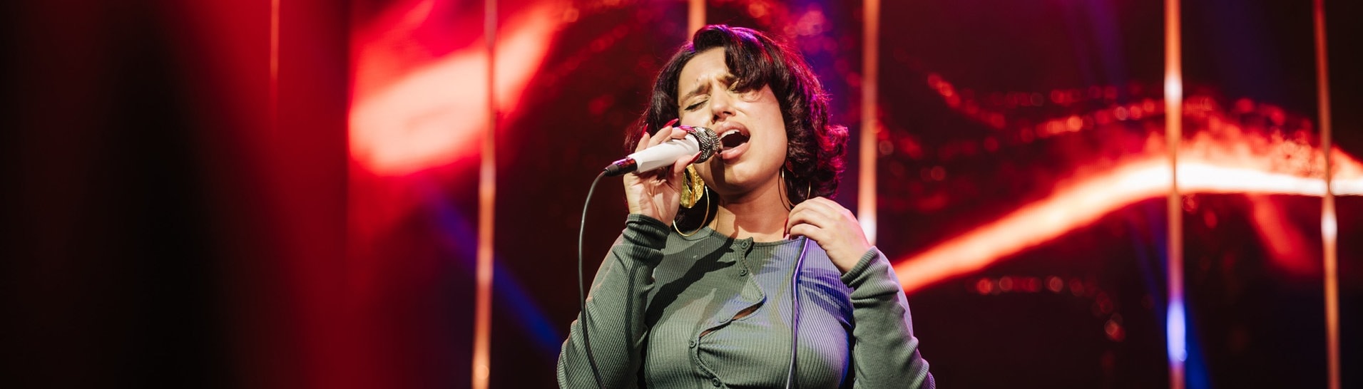 Raye live beim New Pop Festival 2023 (Foto: SWR3, Selina Gargiullo)