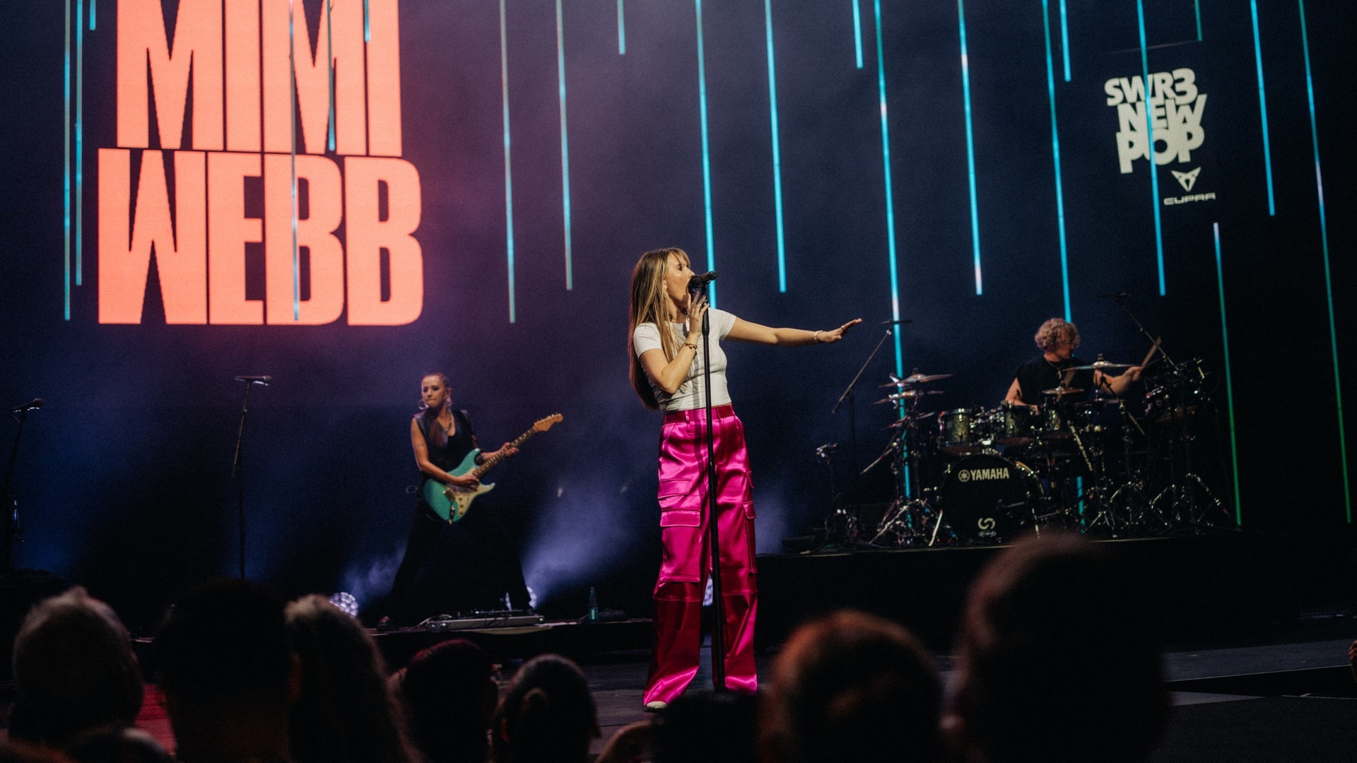 Mimi Webb am New Pop Festival 2023 (Foto: SWR3, Oliver Matlok)
