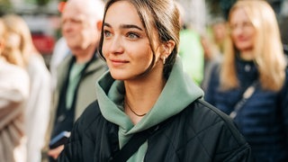 Eine Besucherin auf dem SWR3 New Pop Festival 2024. (Foto: SWR3, Niko Neithardt) Eine Besucherin auf dem SWR3 New Pop Festival 2024.