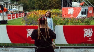 Besucherinnen und Besucher auf dem SWR3 New Pop Festival 2024 (Foto: SWR3, Adrian Walter) Besucherinnen und Besucher auf dem SWR3 New Pop Festival 2024
