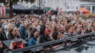 Besucher und Besucherinnen auf dem SWR3 New Pop Festival (Foto: SWR3, Ronny Zimmermann) Besucher und Besucherinnen auf dem SWR3 New Pop Festival