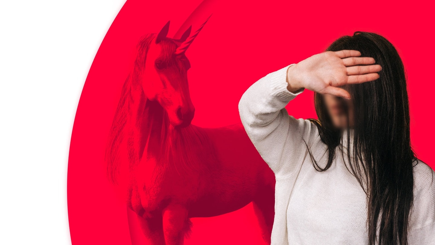 Foto: SWR3 Tara vor einem Einhorn (Foto: SWR3)