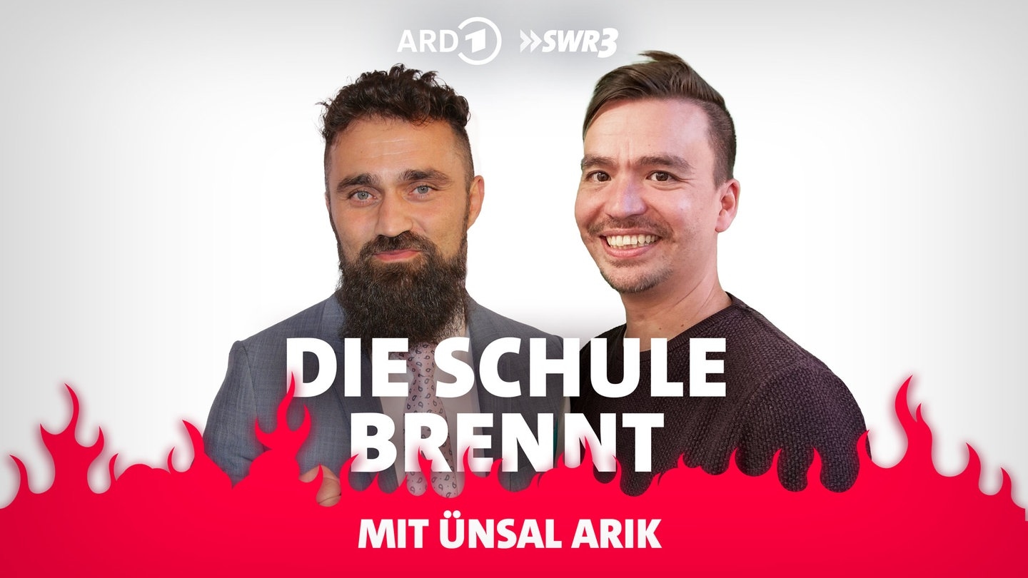 Foto: SWR3 Ünsal Arik und Bob Blume vor Flammen (Foto: SWR3)