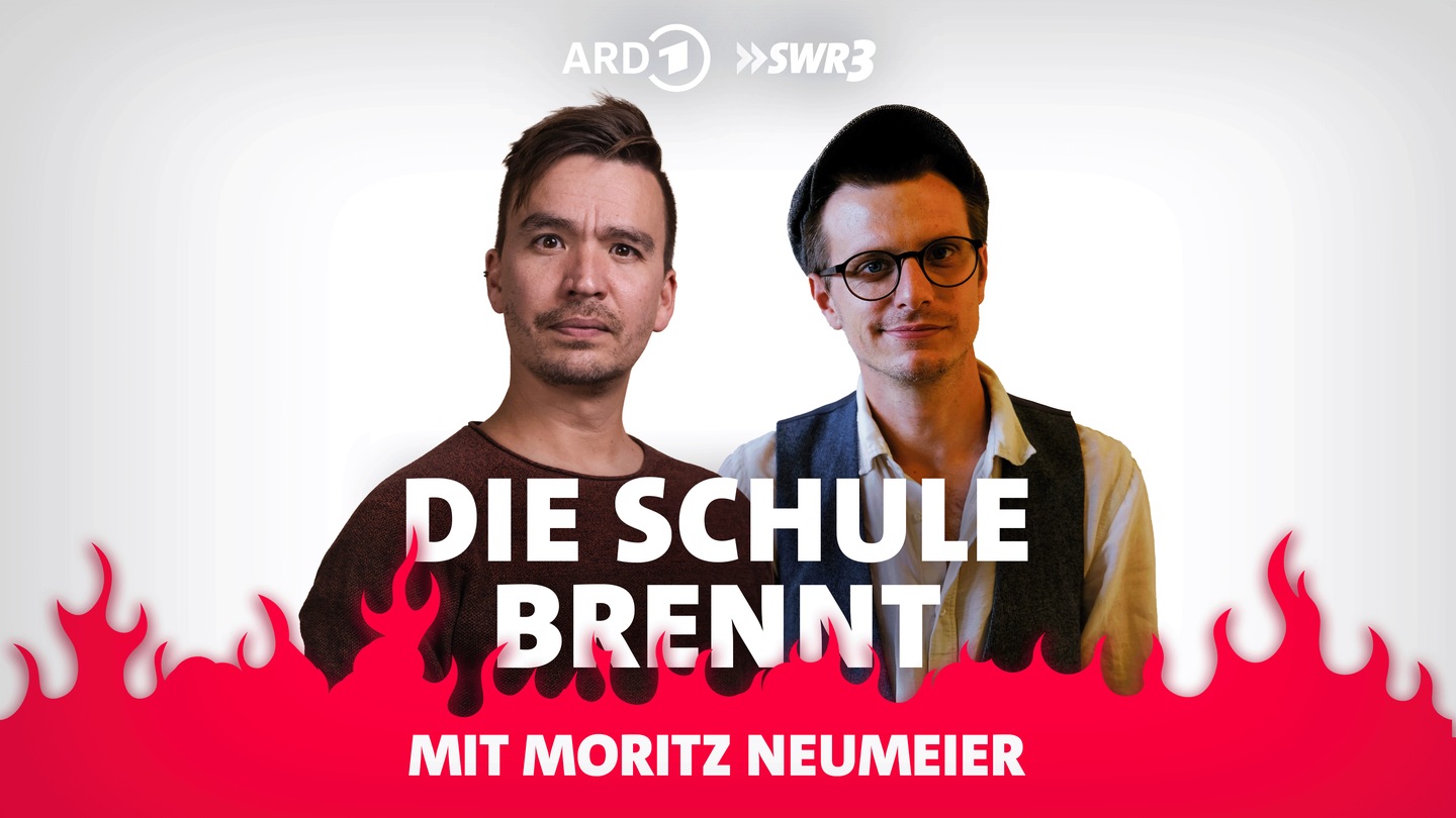 Foto: SWR3 Moritz Neumeier und Bob Blume vor Flammen (Foto: SWR3)