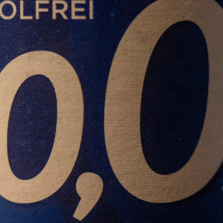 Die Lallers: Alkoholfreies Bier im Trend (Foto: picture-alliance / Reportdienste, Christophe Gateau)
