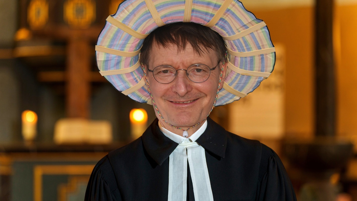 Foto: picture-alliance / Reportdienste, Andreas Arnold Lauterbach kühlt in der Kirche (Foto: picture-alliance / Reportdienste, Andreas Arnold)