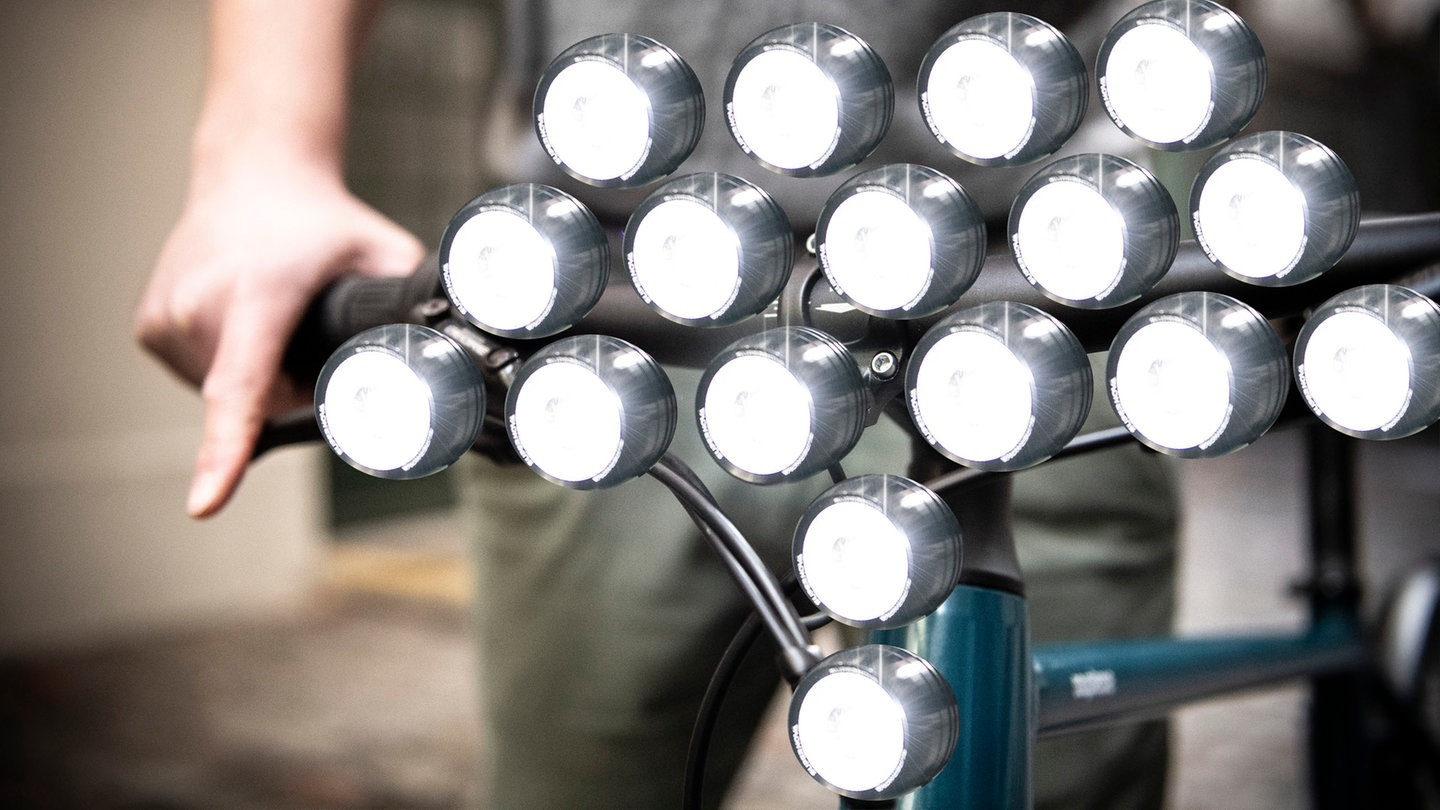 Zu viel Licht am Fahrrad (Foto: picture-alliance / Reportdienste, Robert Guenther)