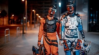 Human Pupplay: Welpen-Rollenspiel mit Puppy Marlon und Puppy Leo (Foto: gearimages) Human Pupplay: Welpen-Rollenspiel mit Puppy Marlon und Puppy Leo