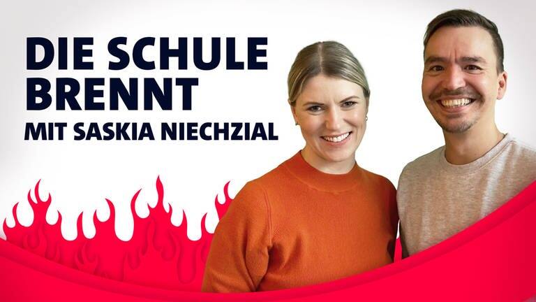 Saskia Niechzial und Bob Blume vor Flammen (Foto: SWR3)