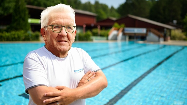 Fragen Sie Kretschmann: Schwimmen an Grundschulen (Foto: picture-alliance / Reportdienste, Philipp Schulze)