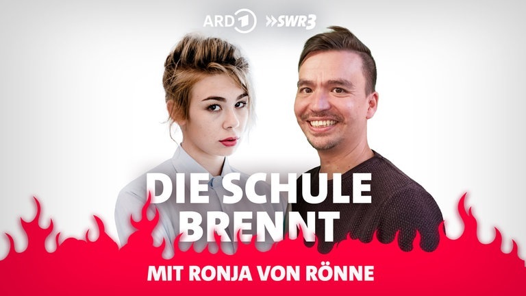 Ronja von Rönne und Bob Blume vor Flammen (Foto: SWR3, Carolin Saage)