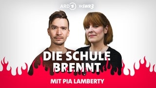 Pia Lamberty und Bob Blume vor Flammen (Foto: SWR3) Pia Lamberty und Bob Blume vor Flammen
