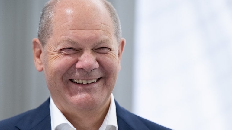 Scholz spricht zur Jugend (Foto: picture-alliance / Reportdienste, Boris Roessler)