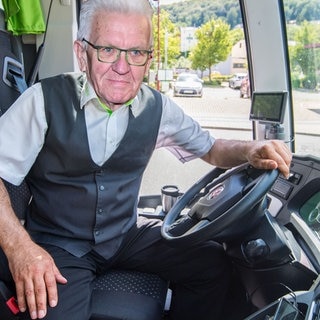 Fragen Sie Kretschmann: Porsche und FlixBus