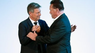 Arnie wird Akademiker (Foto: picture-alliance / Reportdienste, Picture Alliance) Arnie wird Akademiker