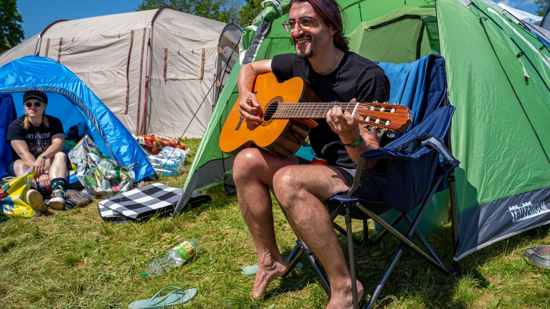 Foto: SWR3, SWR3 / Ronny Krautz Ein Mann spielt Gitarre (Foto: SWR3, SWR3 / Ronny Krautz)