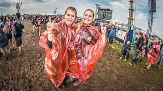 Schlamm und happy People bei Rock am Ring - RON_8745.jpg-97599 (Foto: SWR DASDING) Schlamm und happy People bei Rock am Ring - RON_8745.jpg-97599