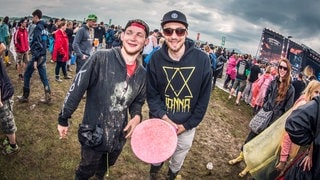 Schlamm und happy People bei Rock am Ring - RON_8740.jpg-97594 (Foto: SWR DASDING) Schlamm und happy People bei Rock am Ring - RON_8740.jpg-97594