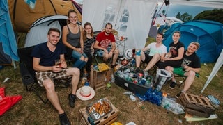 Heiße Küsse und viel Bier – so war Tag 1 (Foto: SWR / Ronny Zimmermann) Heiße Küsse und viel Bier – so war Tag 1
