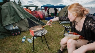 Heiße Küsse und viel Bier – so war Tag 1 (Foto: SWR / Ronny Zimmermann) Heiße Küsse und viel Bier – so war Tag 1