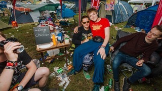 Heiße Küsse und viel Bier – so war Tag 1 (Foto: SWR / Ronny Zimmermann) Heiße Küsse und viel Bier – so war Tag 1