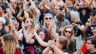 Welshly Arms rocken die Bühne (Foto: SWR / Ronny Zimmermann) Welshly Arms rocken die Bühne