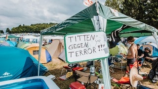 Kostüme? Nicht nur an Fasching (Foto: SWR / Ronny Zimmermann) Kostüme? Nicht nur an Fasching