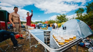 Rock 'n' Roll auf dem Campingplatz (Foto: SWR / Ronny Zimmermann) Rock 'n' Roll auf dem Campingplatz