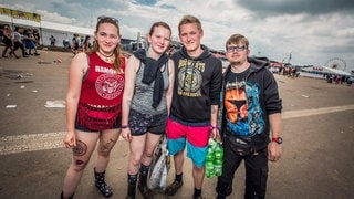 Eine große Matsch-Familie bei Rock am Ring - RON_9267.jpg-97908 (Foto: DASDING / Ronny Zimmermann) Eine große Matsch-Familie bei Rock am Ring - RON_9267.jpg-97908