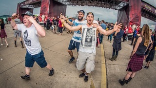 Doors Open: Die Crowd hat Bock auf Rock am Ring! - RON_8679.jpg-97414 (Foto: DASDING / Ronny Zimmermann) Doors Open: Die Crowd hat Bock auf Rock am Ring! - RON_8679.jpg-97414