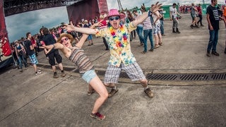 Doors Open: Die Crowd hat Bock auf Rock am Ring! - RON_8682.jpg-97415 (Foto: DASDING / Ronny Zimmermann) Doors Open: Die Crowd hat Bock auf Rock am Ring! - RON_8682.jpg-97415