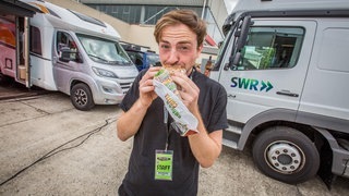 Doors Open: Die Crowd hat Bock auf Rock am Ring! - RON_8648.jpg-97427 (Foto: DASDING / Ronny Zimmermann) Doors Open: Die Crowd hat Bock auf Rock am Ring! - RON_8648.jpg-97427