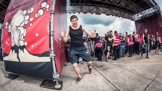 Doors Open: Die Crowd hat Bock auf Rock am Ring! - RON_8661.jpg-97431 (Foto: DASDING / Ronny Zimmermann) Doors Open: Die Crowd hat Bock auf Rock am Ring! - RON_8661.jpg-97431