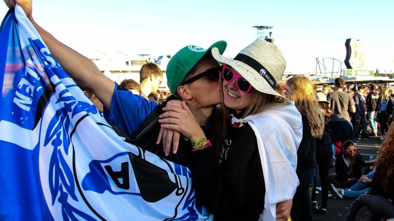 Knutschen bei Rock am Ring (Foto: SWR3)