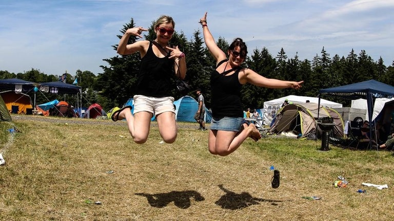 Jump, jump, jump bei Rock am Ring 2014 - rar14 jump CR-2887.jpg-131606 (Foto: SWR3)