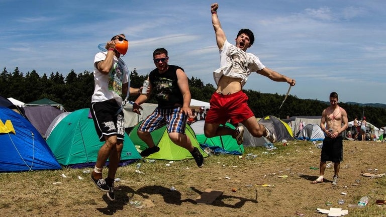 Jump, jump, jump bei Rock am Ring 2014 - rar14 jump CR-2983.jpg-131622 (Foto: SWR3)