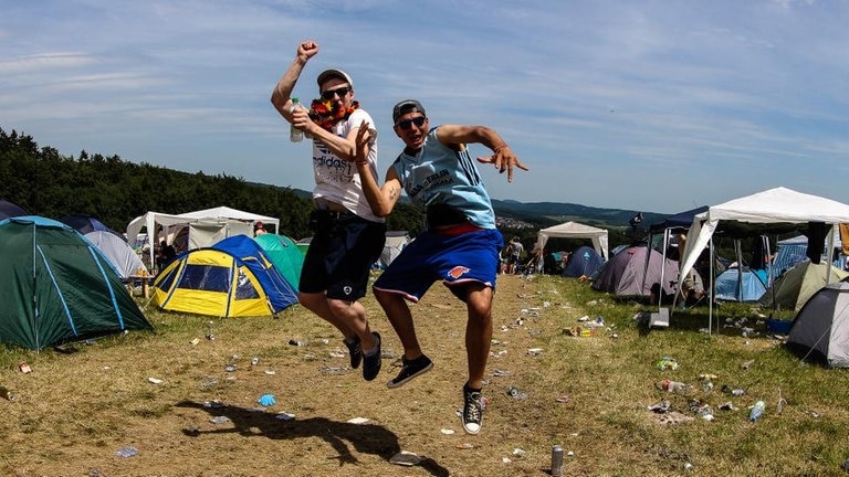 Jump, jump, jump bei Rock am Ring 2014 - rar14 jump CR-2995.jpg-131624 (Foto: SWR3)