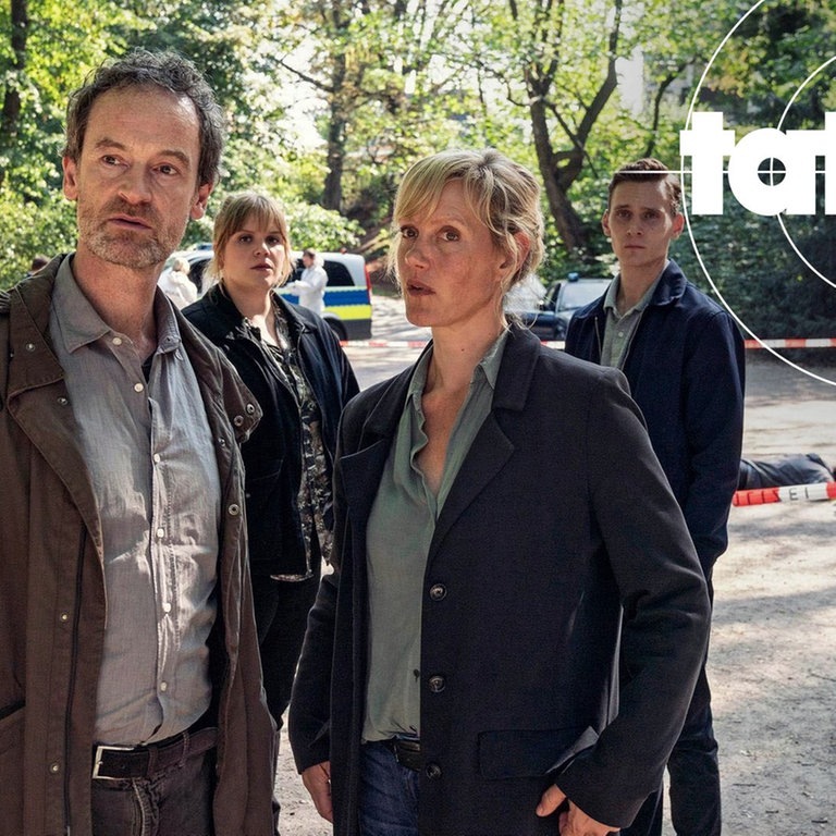 Tatort (28.11): Peter Faber und Martina Bönisch, im Hintergrund eine Leiche (Foto: WDR/Zeitsprung pictures / Thomas Kost)