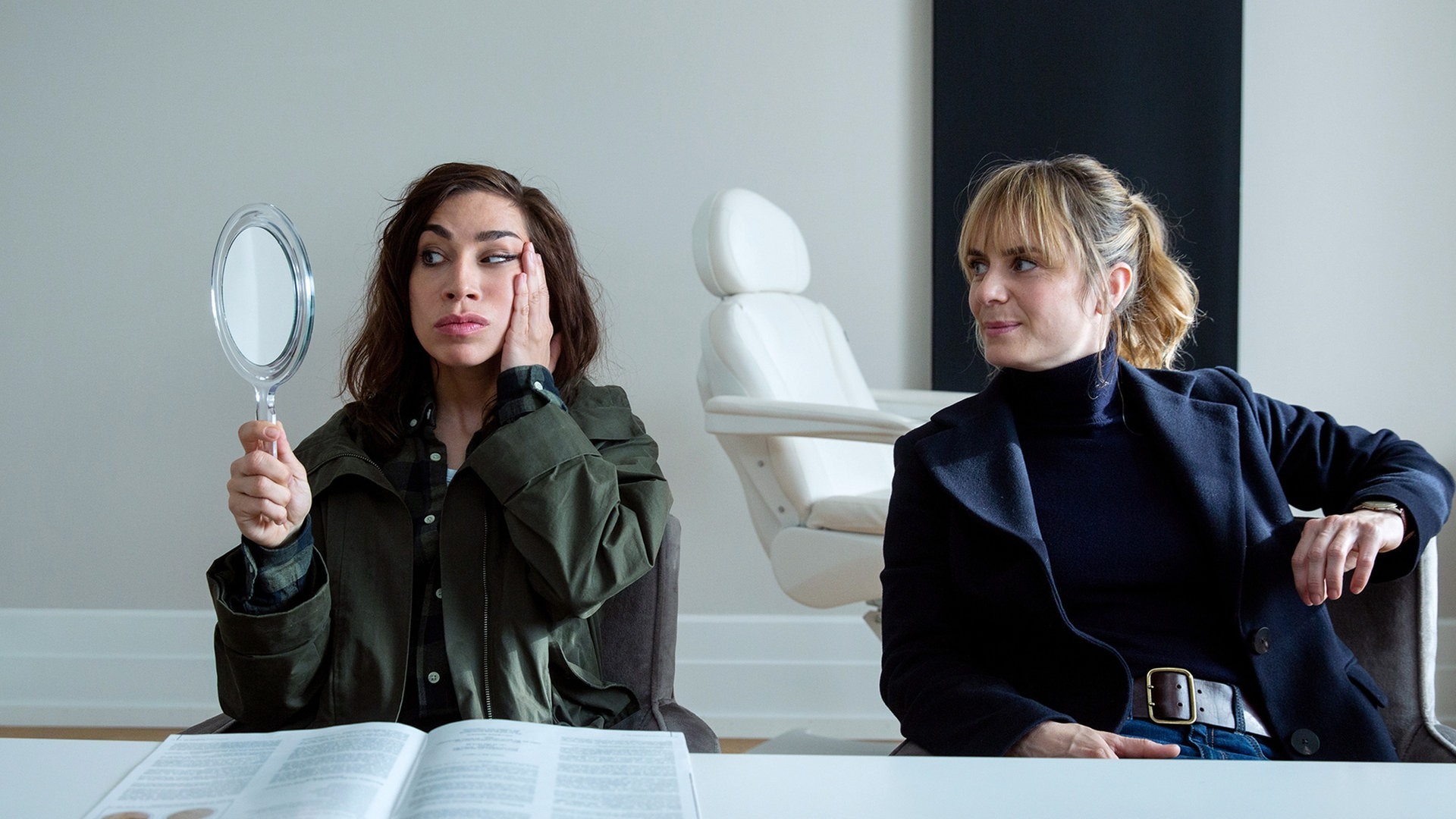 Foto: ard-foto s2-intern/extern, ARD Degeto/SRF/Sava Hlavacek Tatort Schattenkinder (Foto: ard-foto s2-intern/extern, ARD Degeto/SRF/Sava Hlavacek)