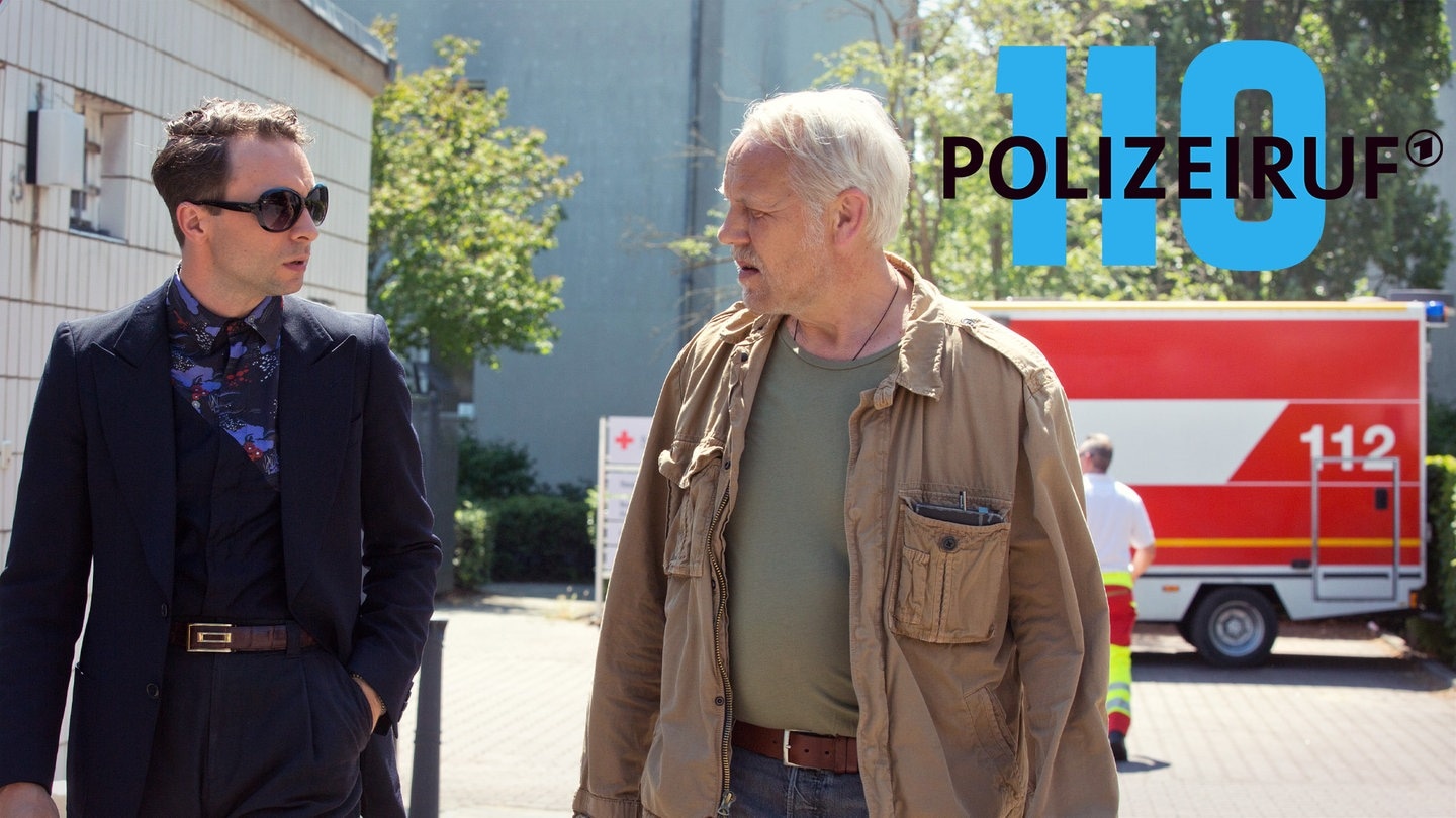 Zwei Männer unterhalten sich (Foto: ard-foto s1, rbb/Volker Roloff)