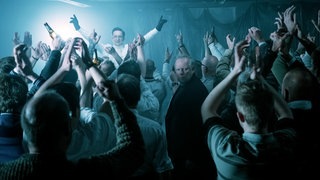 Szenenbilder aus dem Tatort „Borowski und die Angst der weißen Männer“ (Foto: ard-foto s2-intern/extern, NDR / Christine Schroeder) Szenenbilder aus dem Tatort „Borowski und die Angst der weißen Männer“