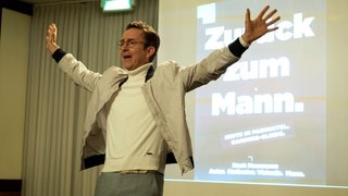 Szenenbilder aus dem Tatort „Borowski und die Angst der weißen Männer“ (Foto: ard-foto s2-intern/extern, NDR / Christine Schroeder) Szenenbilder aus dem Tatort „Borowski und die Angst der weißen Männer“