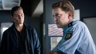 Tatort (28.11): Jörg Hartmann als Peter Faber und Martina Bönisch als Anna Schudt ermitteln in Dortmund (Foto: WDR/Zeitsprung pictures / Thomas Kost) Tatort (28.11): Jörg Hartmann als Peter Faber und Martina Bönisch als Anna Schudt ermitteln in Dortmund